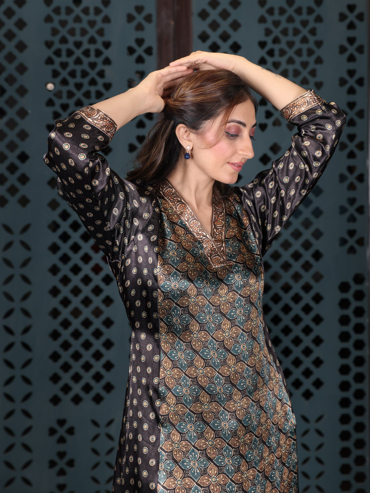Black & Beige Ethnic Printed Kurta Set