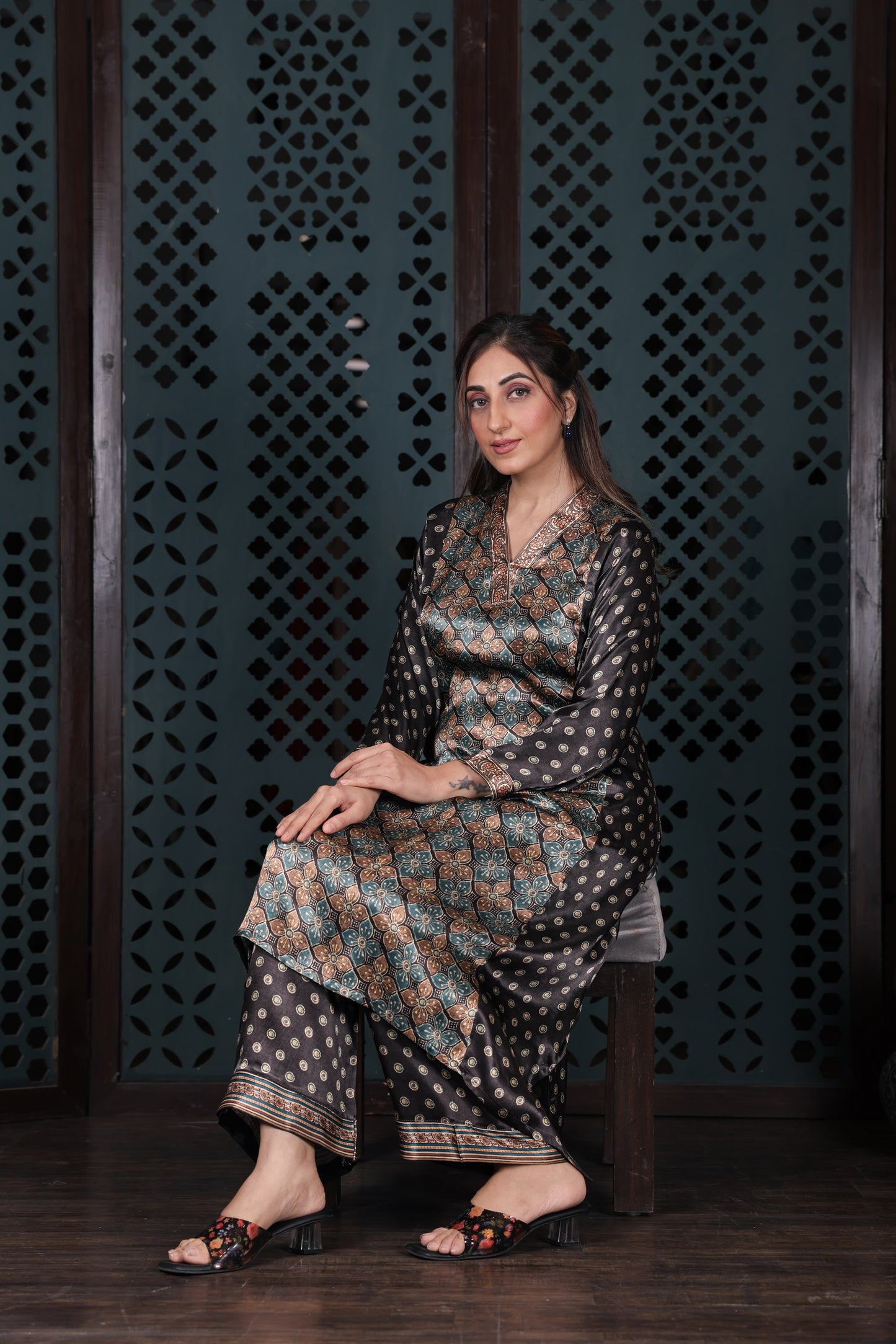 Black & Beige Ethnic Printed Kurta Set