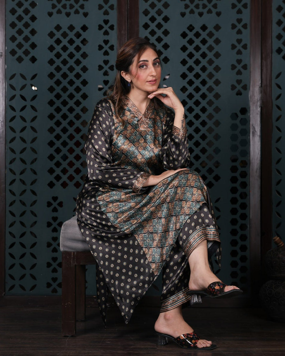 Black & Beige Ethnic Printed Kurta Set