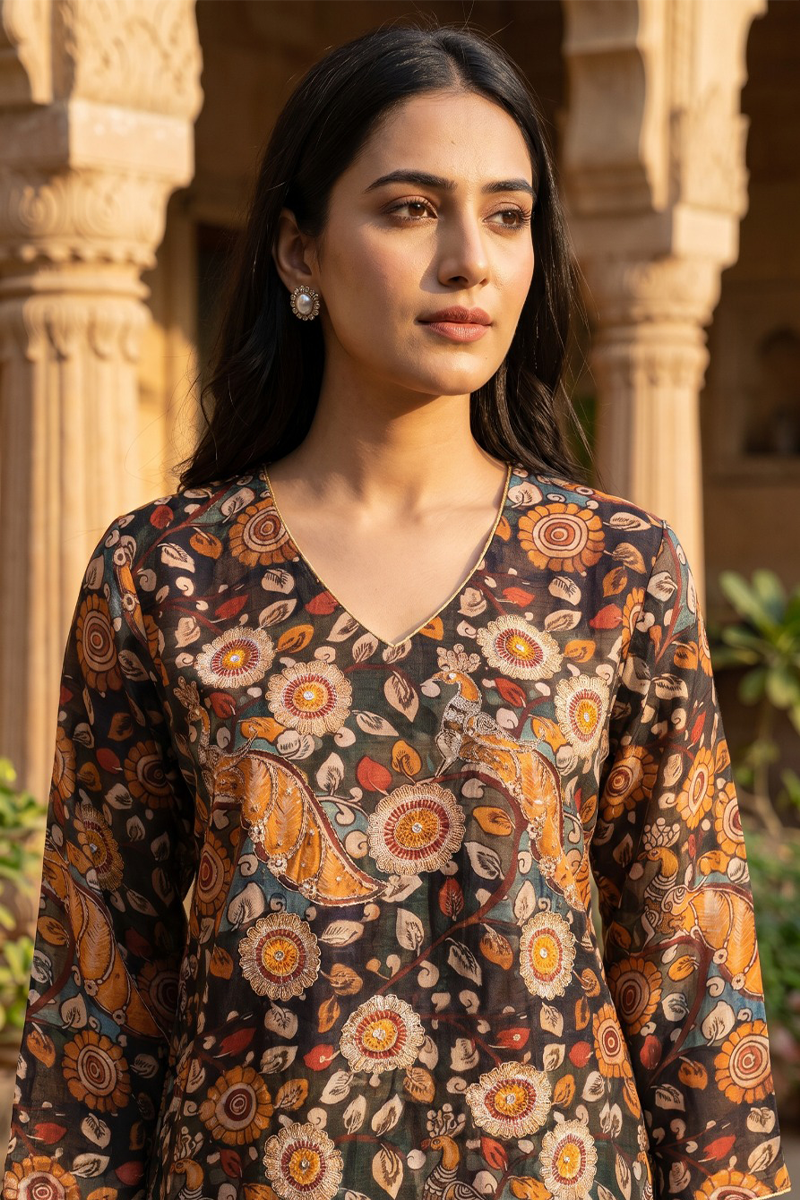 Kalamkari Motif 3/4 Sleeve Dola Silk Co-Ord Set