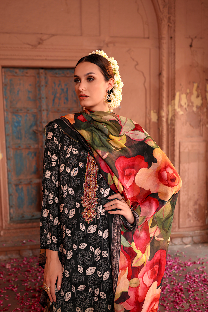 Black Heavy Organza Chikankari Grid & Jacquard Butti Suit Set with Banarasi Floral Dupatta - 3 Piece