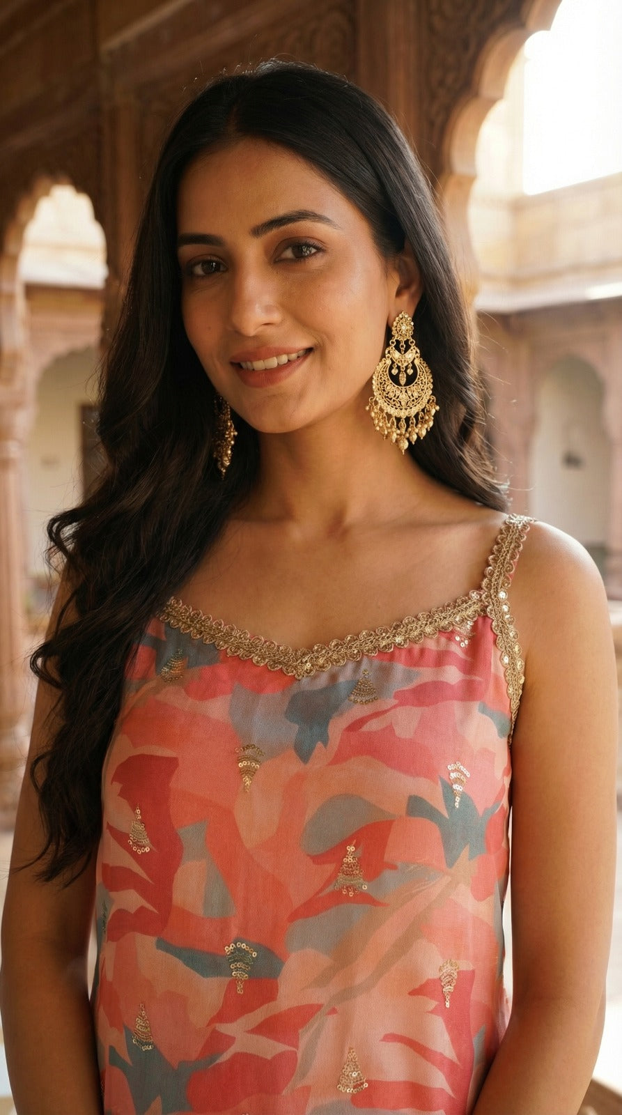 Straight-Cut Tunic Paired With Flowing Flared Pants