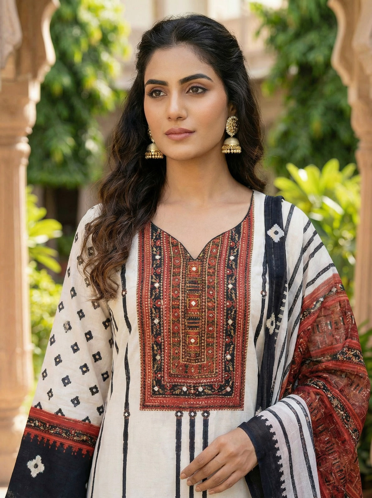 Ethnic Print Mirror Yoke Kurta Set